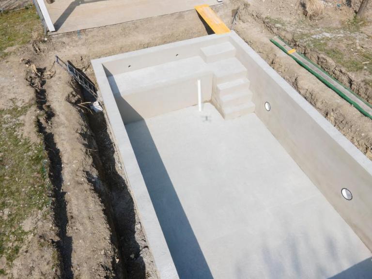 Les atouts d'une piscine en béton armé à Clermont-Ferrand